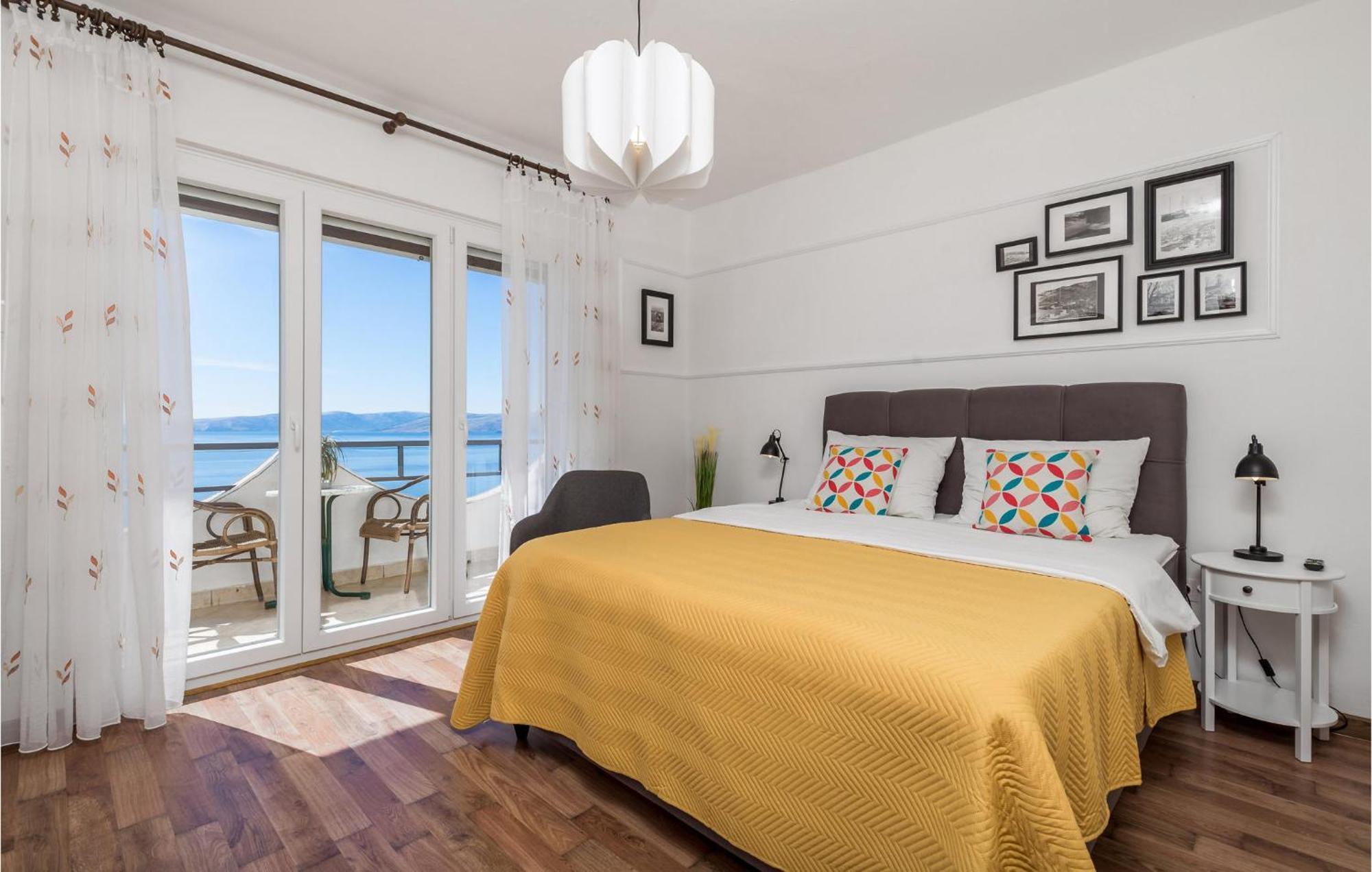 4 Bedroom Awesome Apartment In Sveti Juraj Extérieur photo